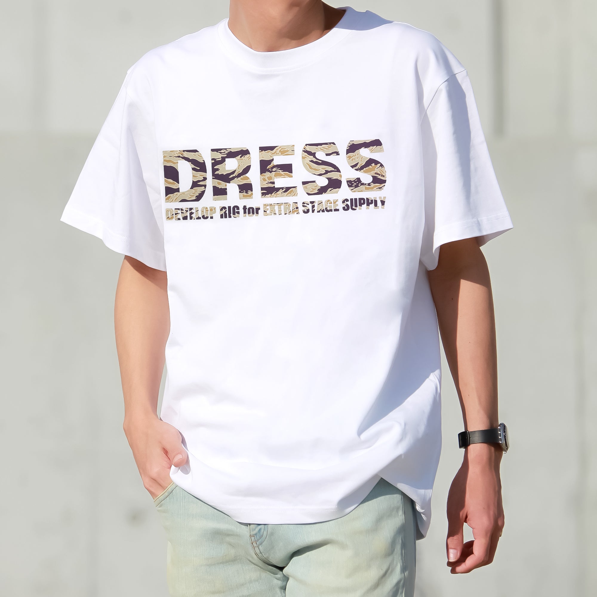 DRESS Tシャツゴールドタイガー