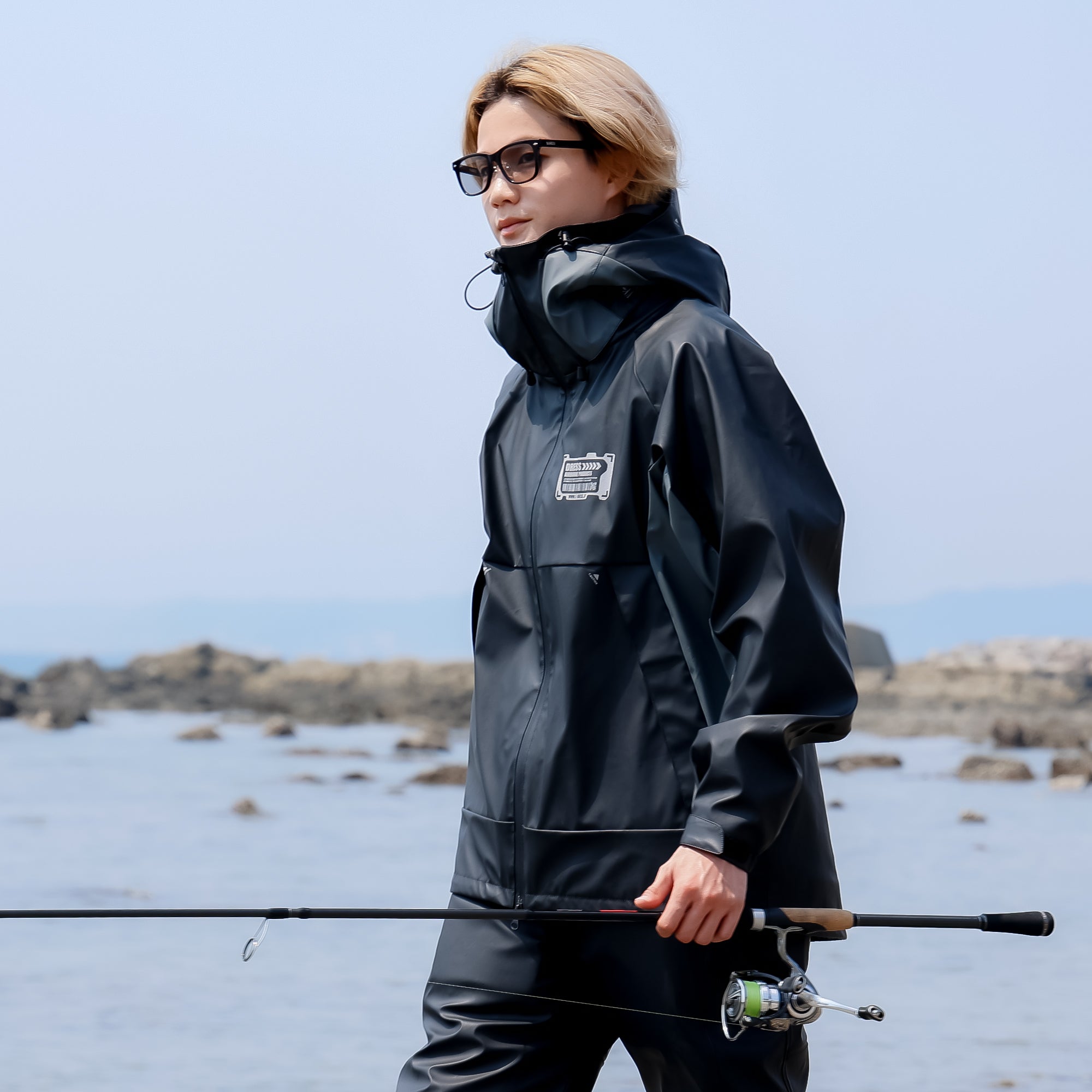 DRESS パフォーマンス PUレインスーツ