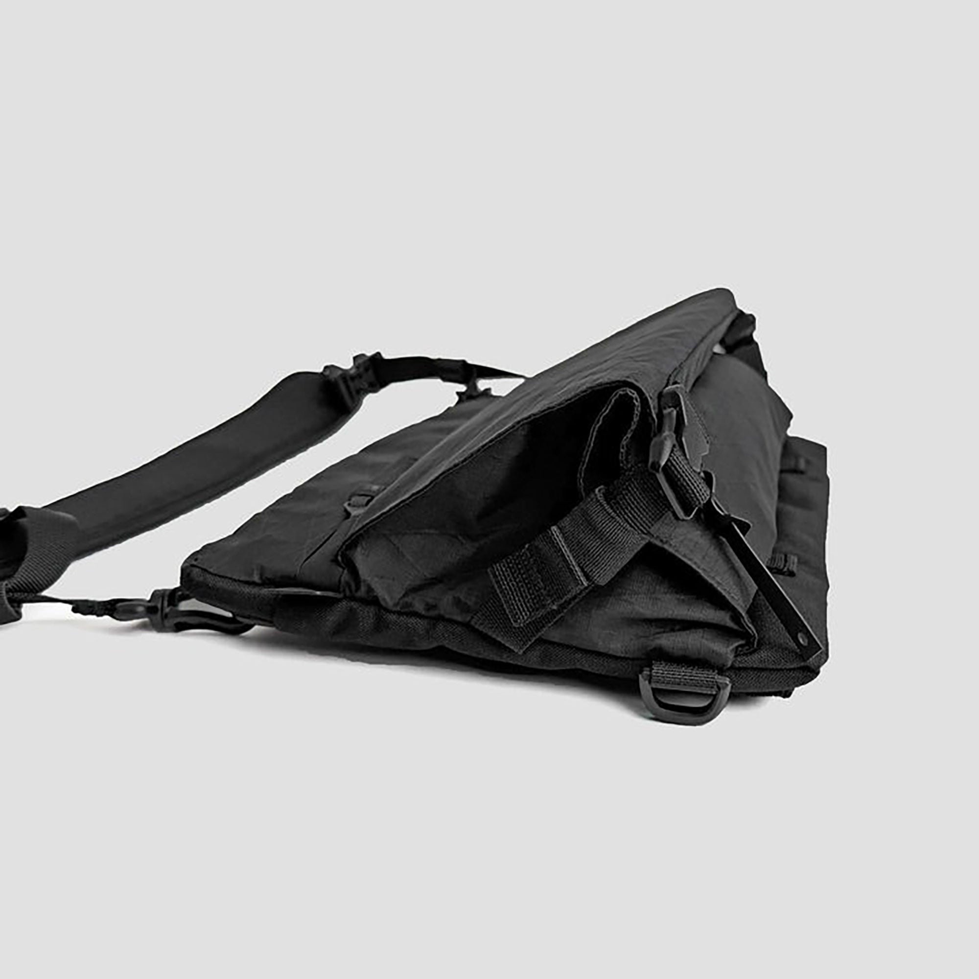 CODE OF BELL ANNEX LINER II | Expandable Sacoche Bag