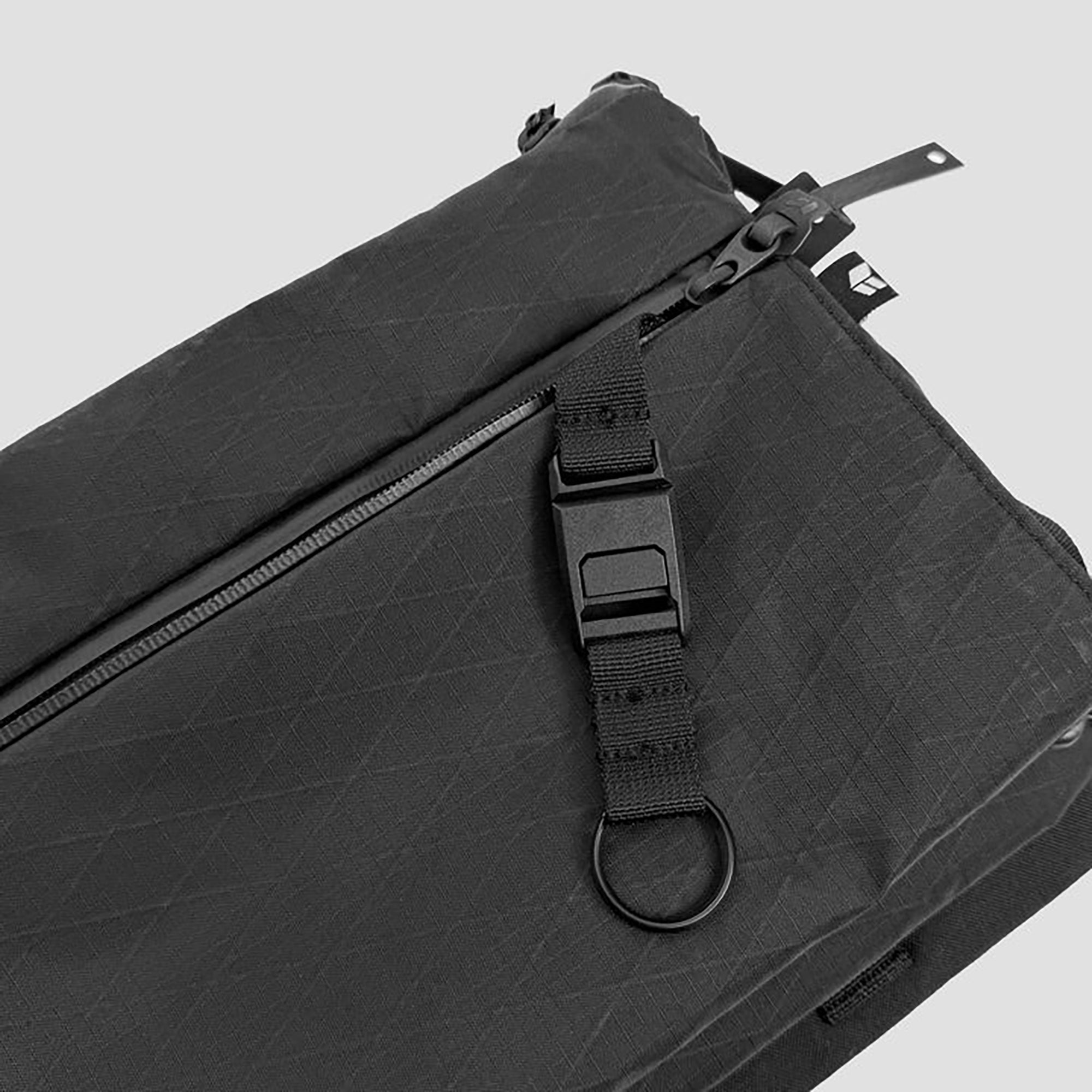 CODE OF BELL ANNEX LINER II | Expandable Sacoche Bag