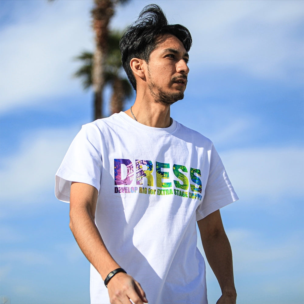 
                  
                    DRESS ペイントロゴ Tシャツ
                  
                